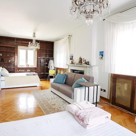 Bed&Breakfast Relax In The Lake 데센자노델가르다 외부 사진